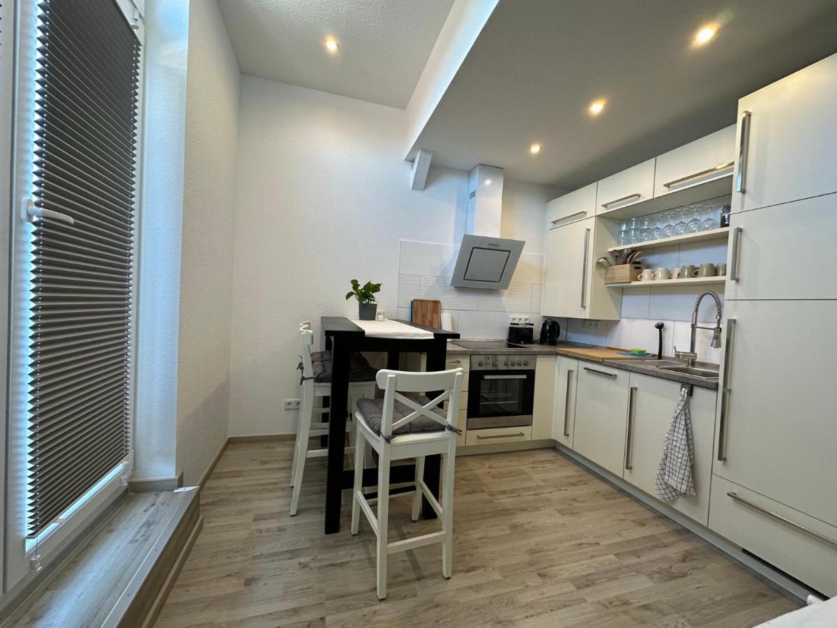 Gemuetliche Neurenovierte Dachgeschosswohnung แอร์ฟวร์ท ภายนอก รูปภาพ
